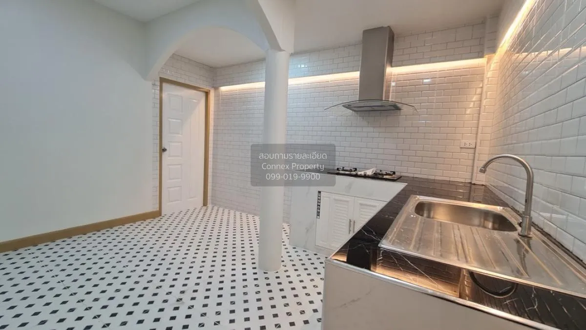 For Sale Townhouse/Townhome  , Baan Kittichai Villa 7 , Khu Fang 