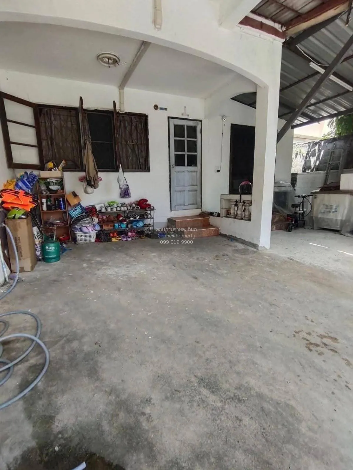 For Sale Townhouse/Townhome  , Phanason 7 , corner unit , Sai Kon 4