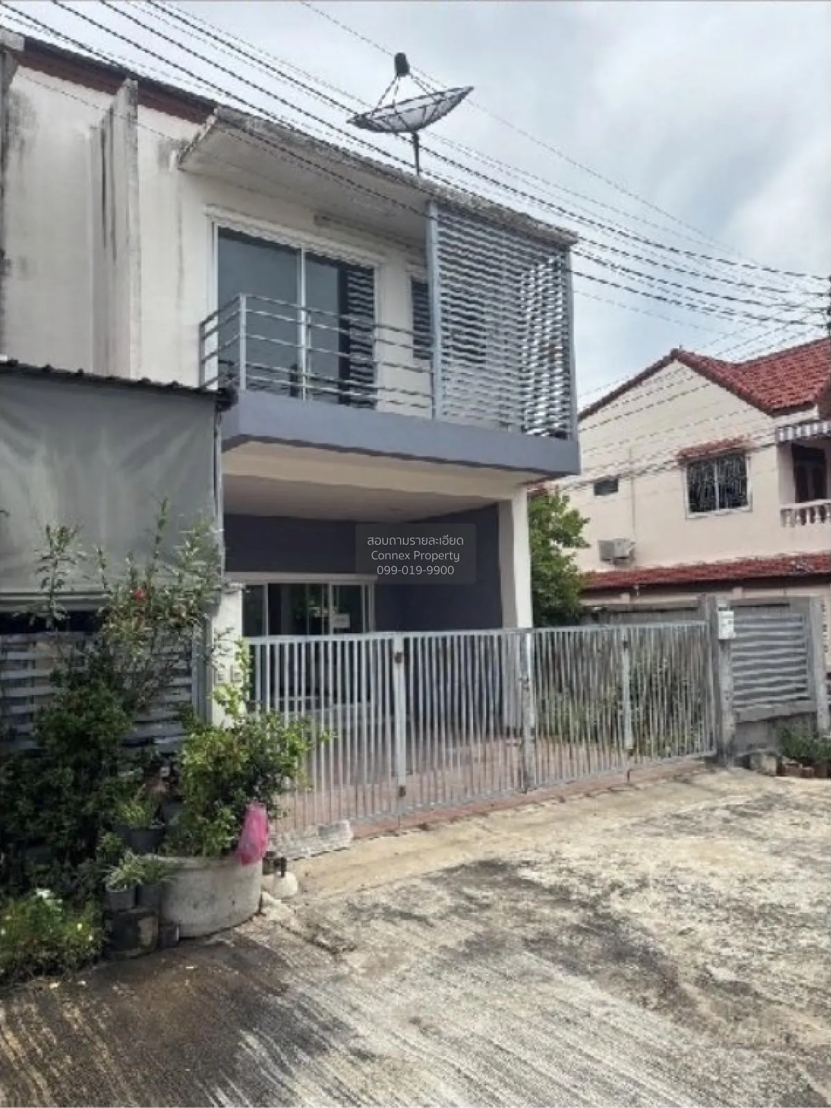 For Sale 2 - storey townhouse, area 208 square meters, Sam Chuk,  3