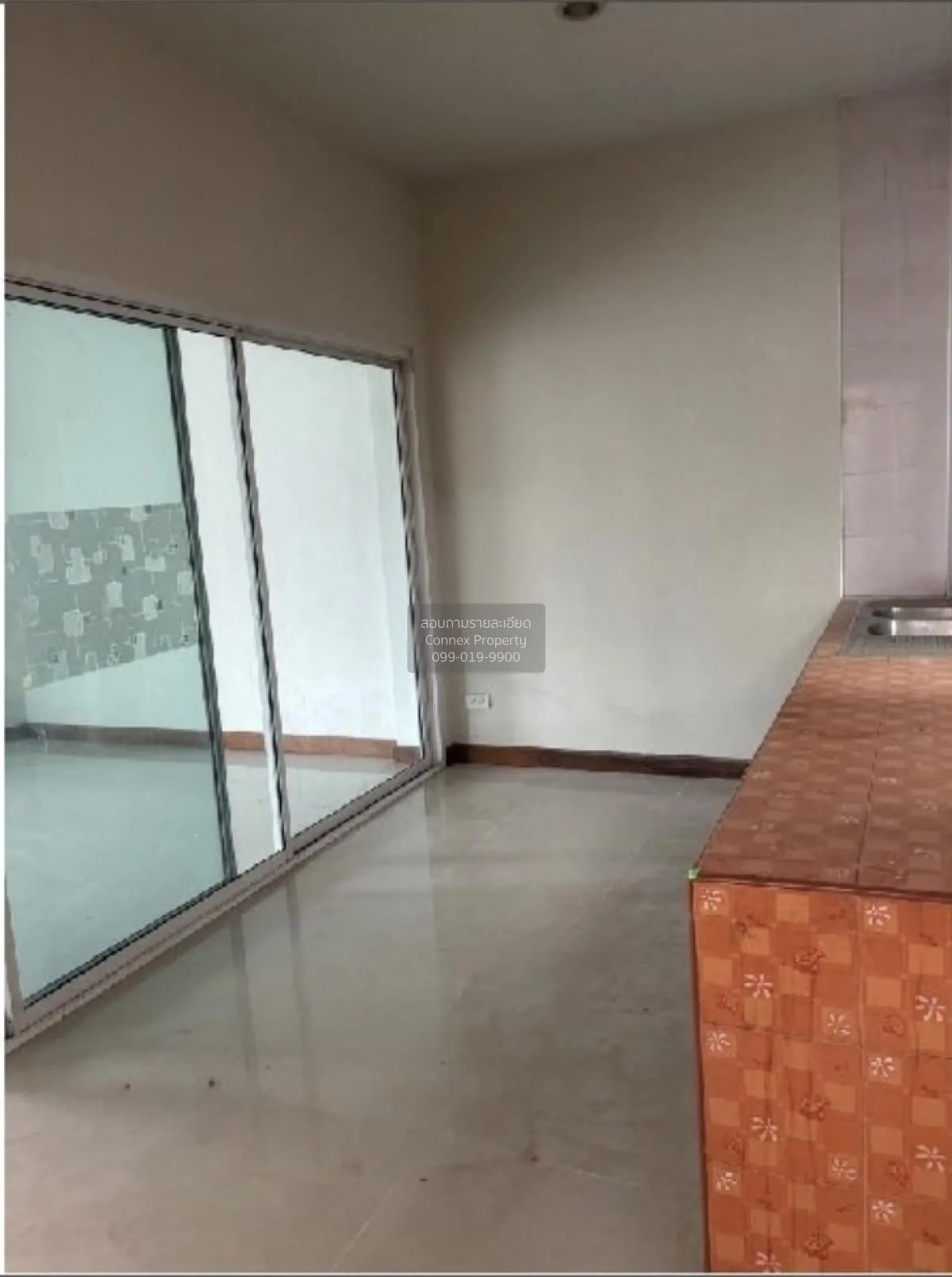 For Sale 2 - storey townhouse, area 208 square meters, Sam Chuk, 