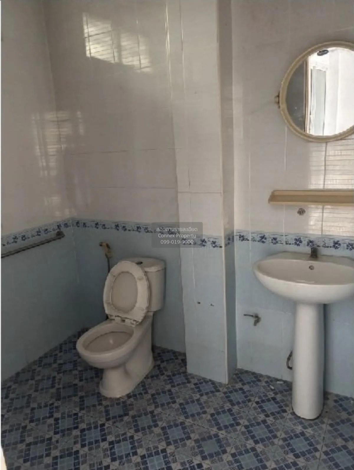 For Sale 2 - storey townhouse, area 208 square meters, Sam Chuk, 