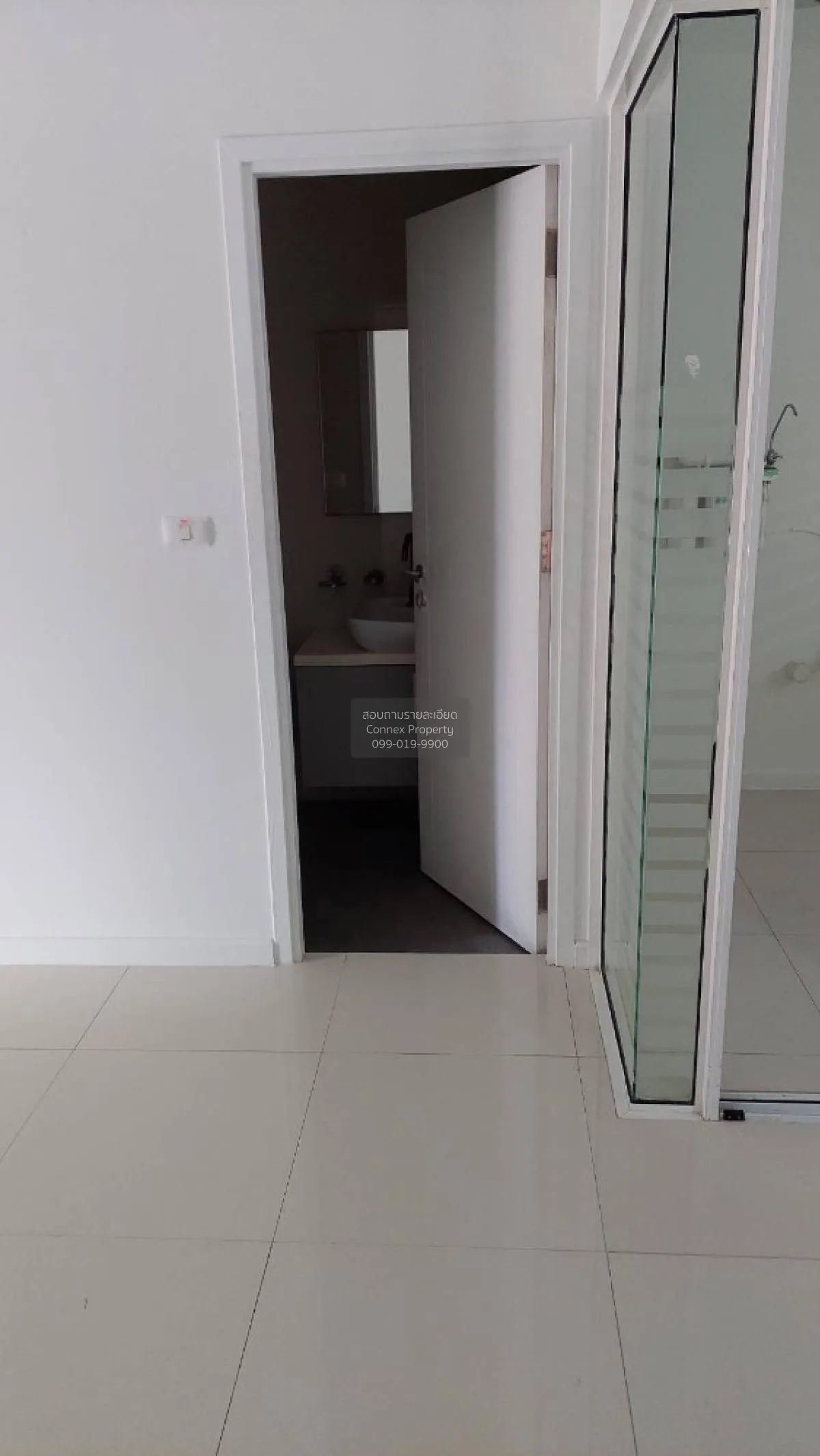 For Rent Townhouse/Townhome  , Patio Chaengwattana - Mueangthong 