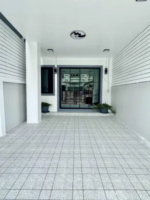 ขายทาวน์เฮ้าส์/ทาวน์โฮม  หมู่บ้านตะวันนา รีโนเวทใหม่ บางกระสอ เมืองนนทบุรี นนทบุรี CX-129714