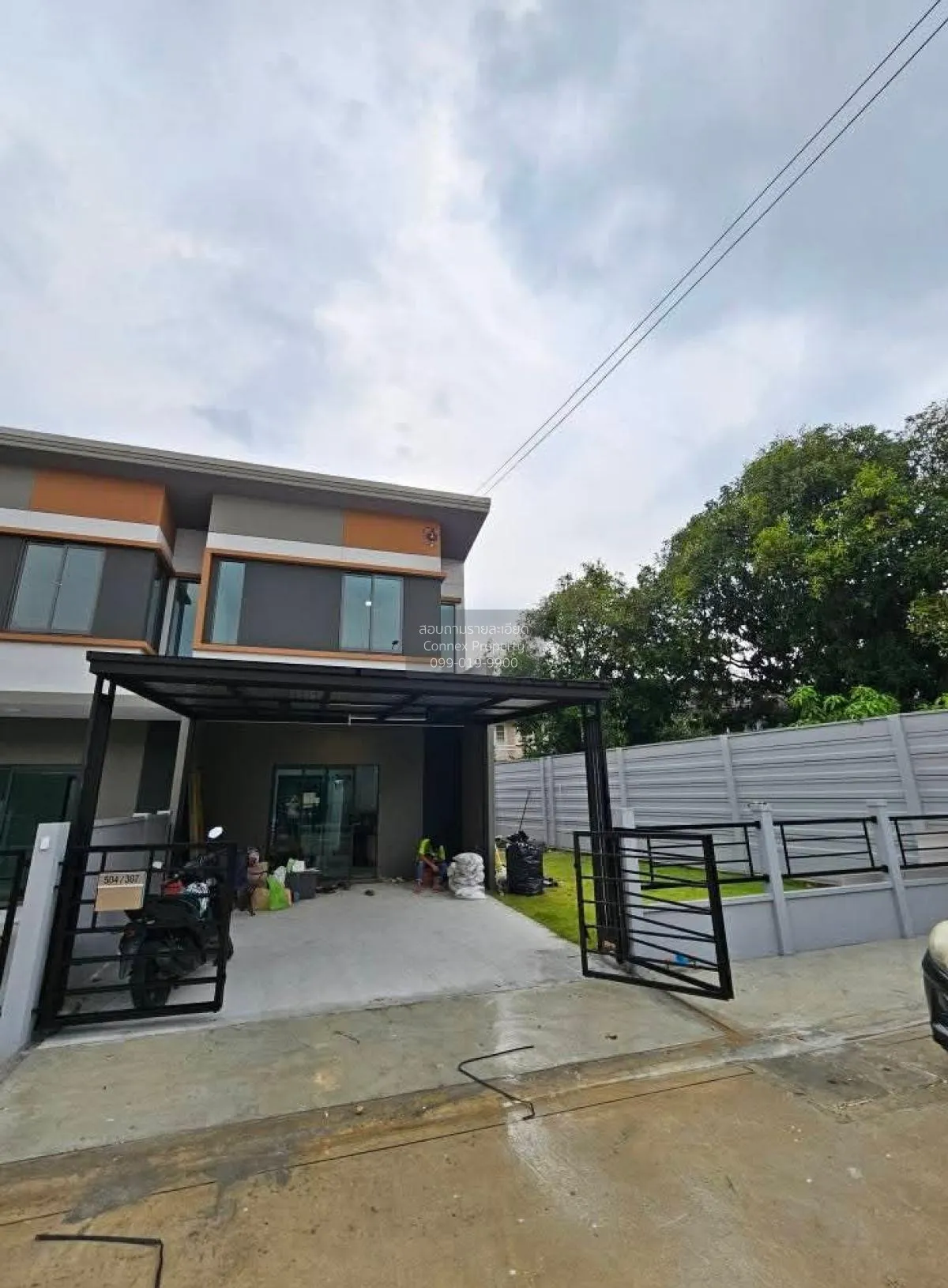 เช่าทาวน์เฮ้าส์/ทาวน์โฮม  พลีโน่ ทาวน์ เพชรเกษม 81 ห้องมุม หน้ากว 2