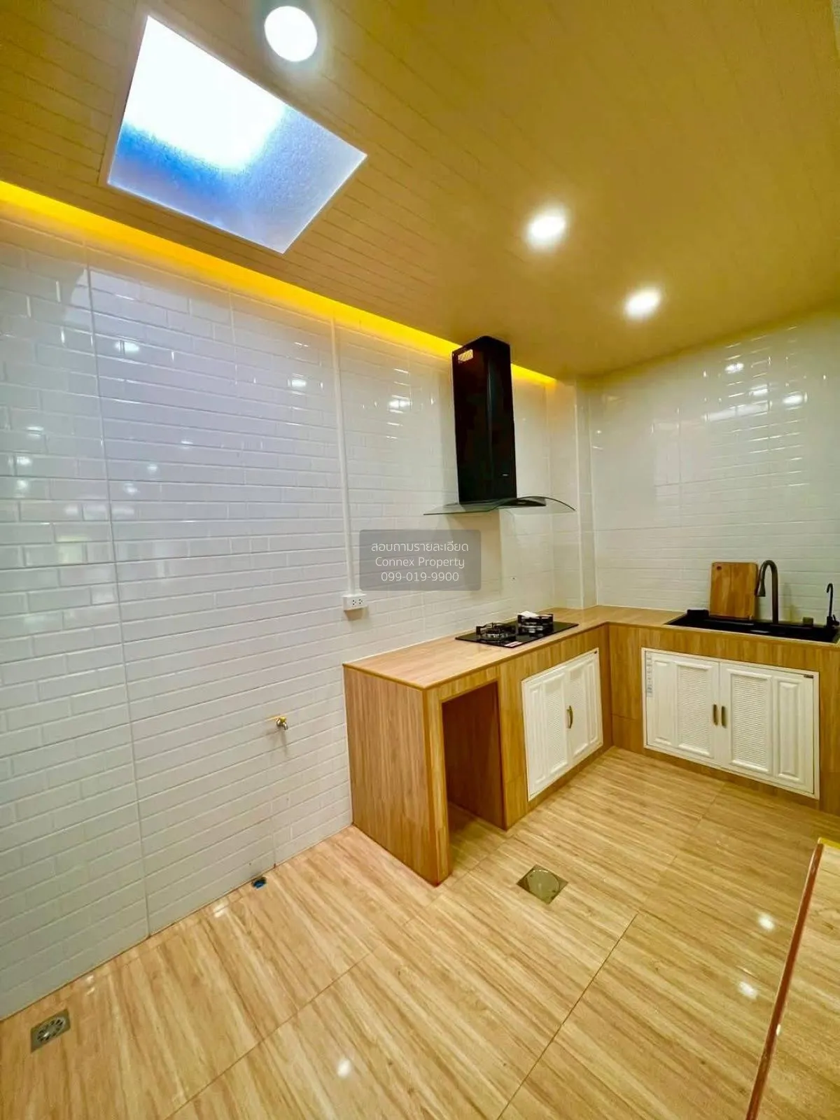 For Sale Townhouse/Townhome  , Baan Khanasap , Bang Chan , Khlong