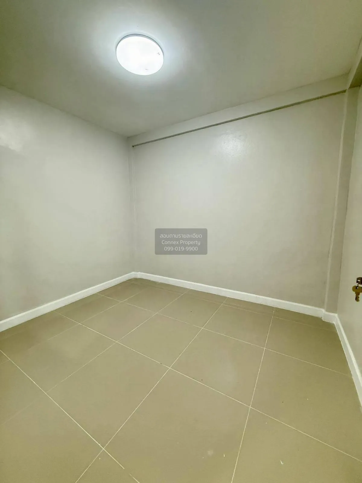 For Sale Townhouse/Townhome  , Ban Lan Thong , newly renovated , 