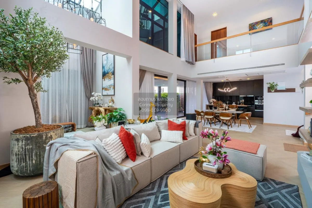 ขายบ้านเดี่ยว 3 ชั้น พูลวิลล่า  พร้อมสระว่ายน้ำ สุขุมวิท 71 คลองต 2