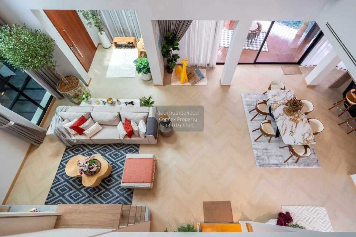 ขายบ้านเดี่ยว 3 ชั้น พูลวิลล่า  พร้อมสระว่ายน้ำ สุขุมวิท 71 คลองต