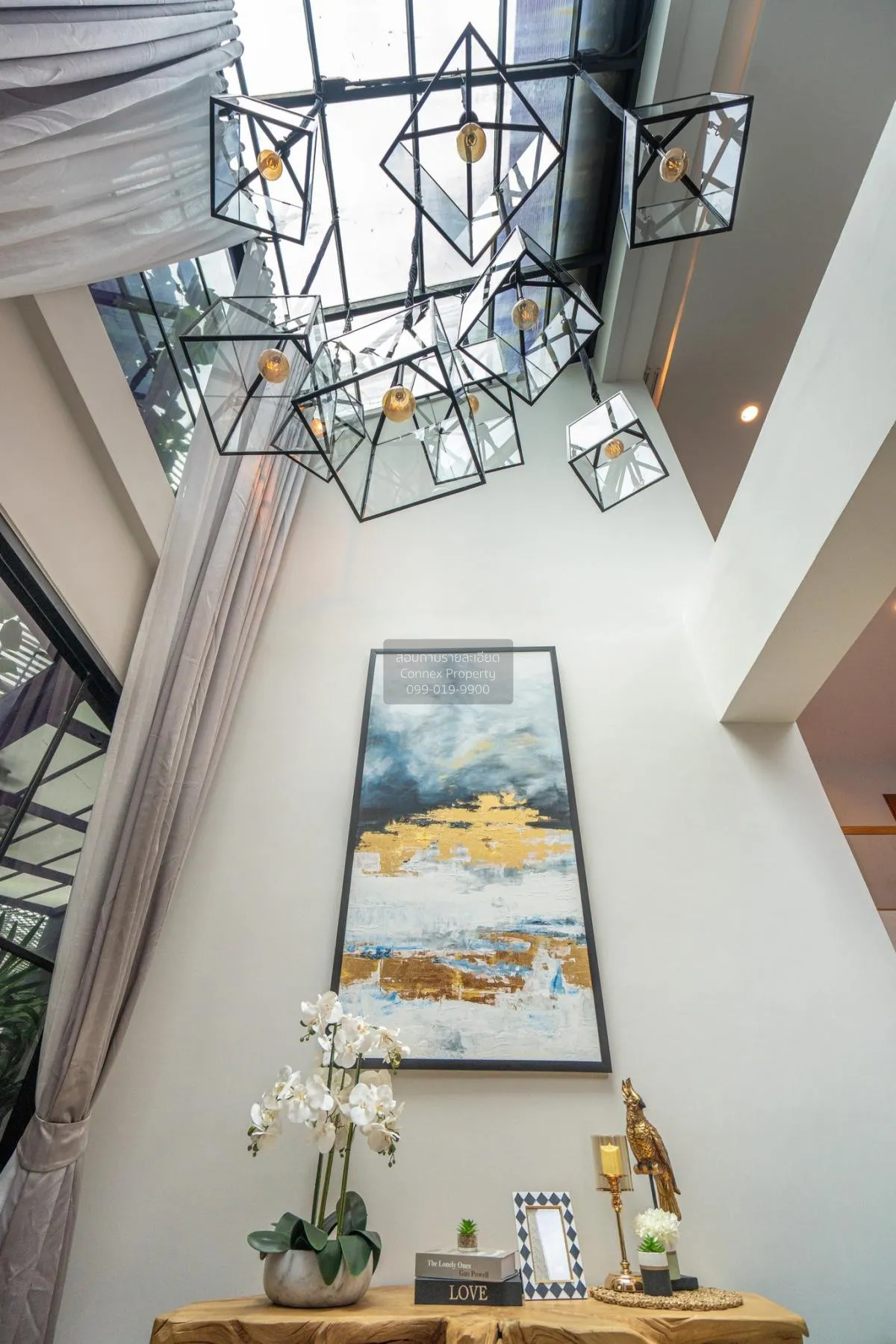 ขายบ้านเดี่ยว 3 ชั้น พูลวิลล่า  พร้อมสระว่ายน้ำ สุขุมวิท 71 คลองต