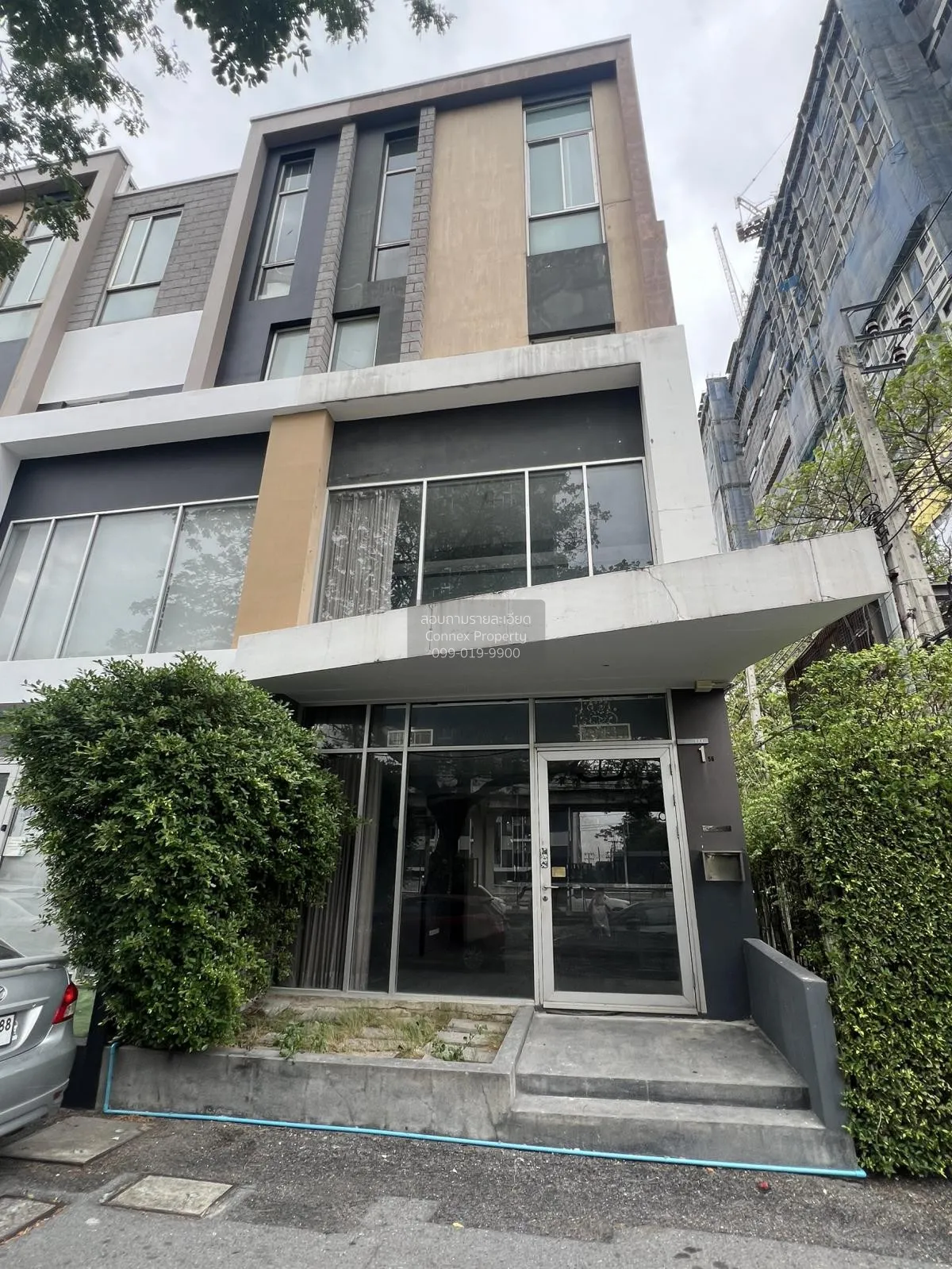 For Sale Townhouse/Townhome  , Siamese Blossom @ Fashion , corner