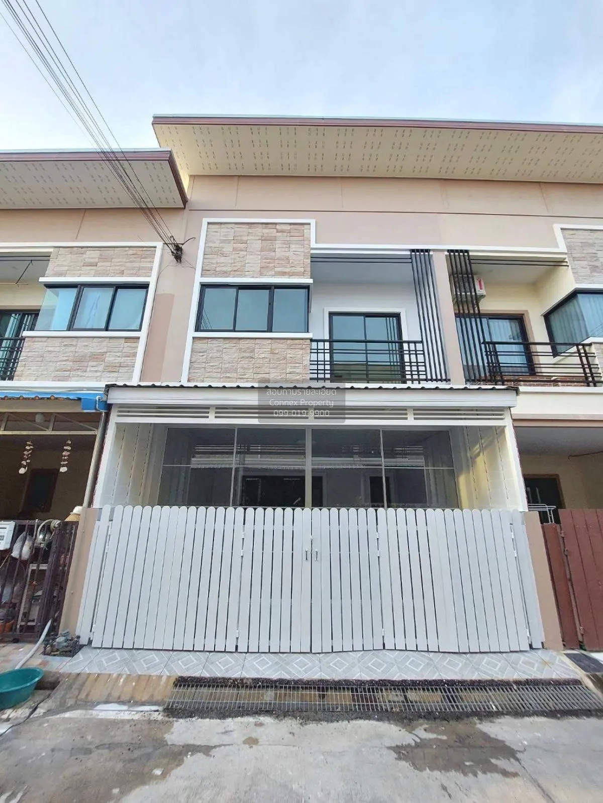 ขายทาวน์เฮ้าส์/ทาวน์โฮม  หมู่บ้านกูดส์แลนด์ สมุทรสาคร ตลาดกระทุ่ม 1