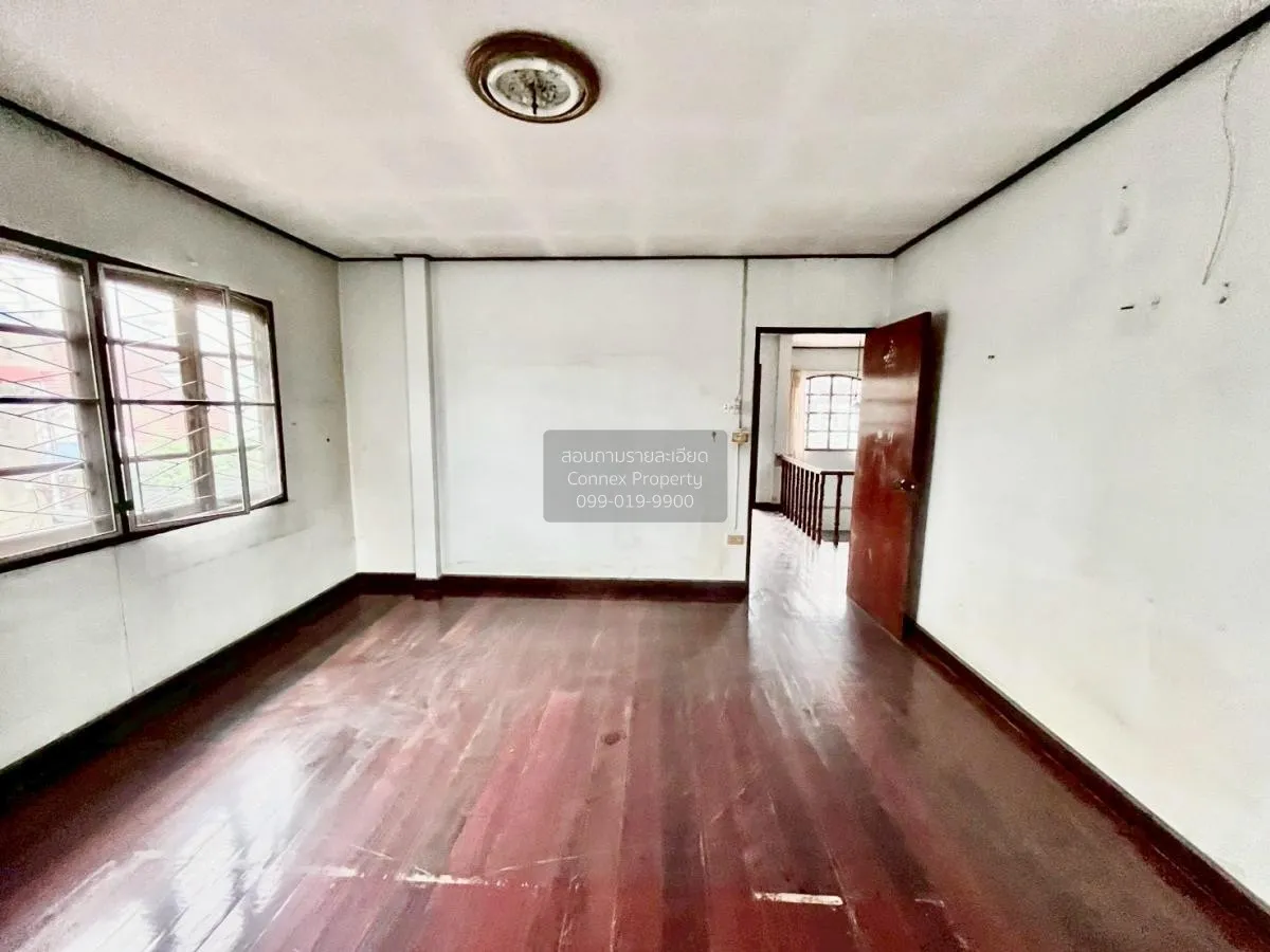 For Sale House for sale,Nawamin 127 , corner unit , wide frontage