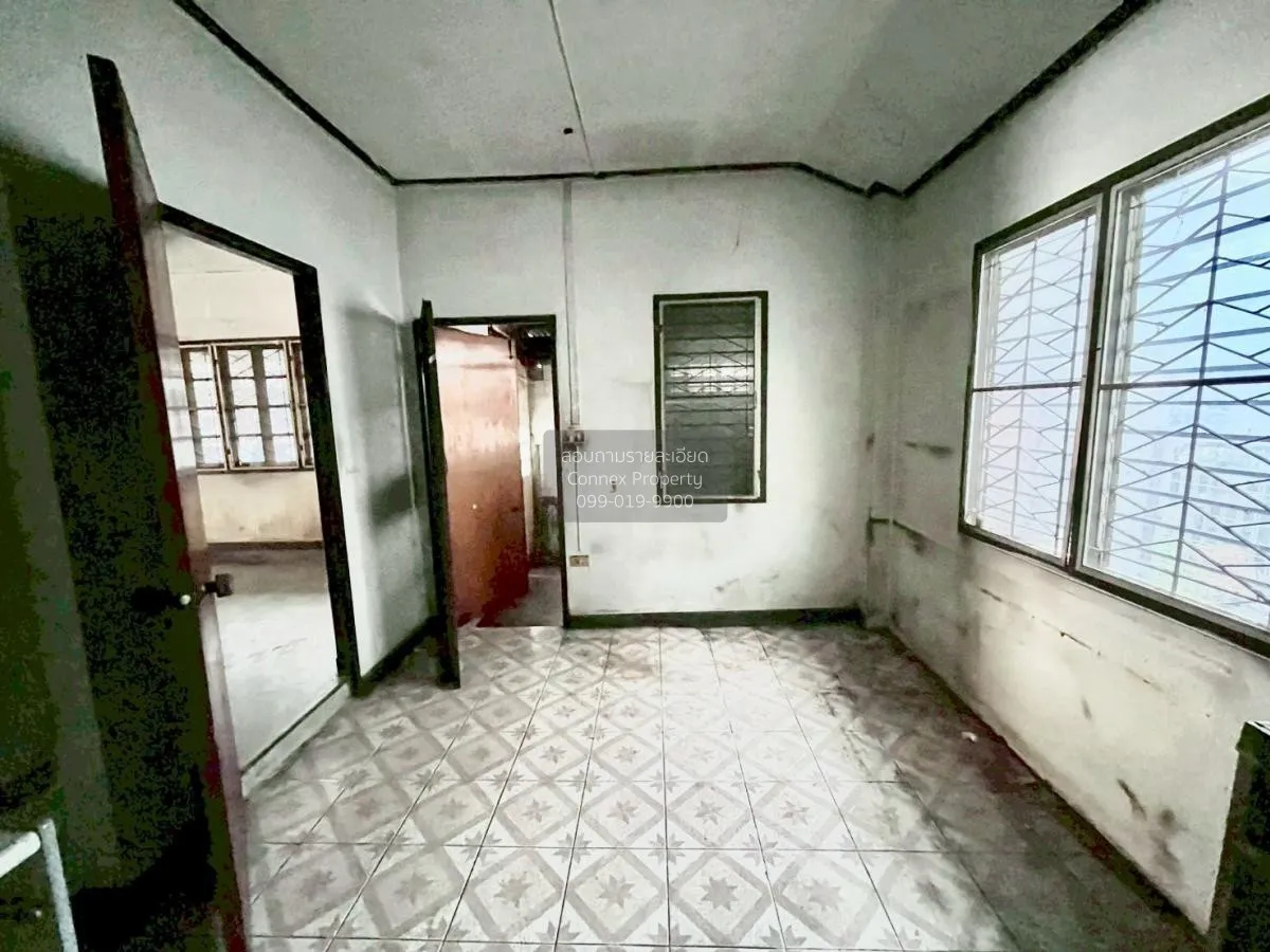 For Sale House for sale,Nawamin 127 , corner unit , wide frontage