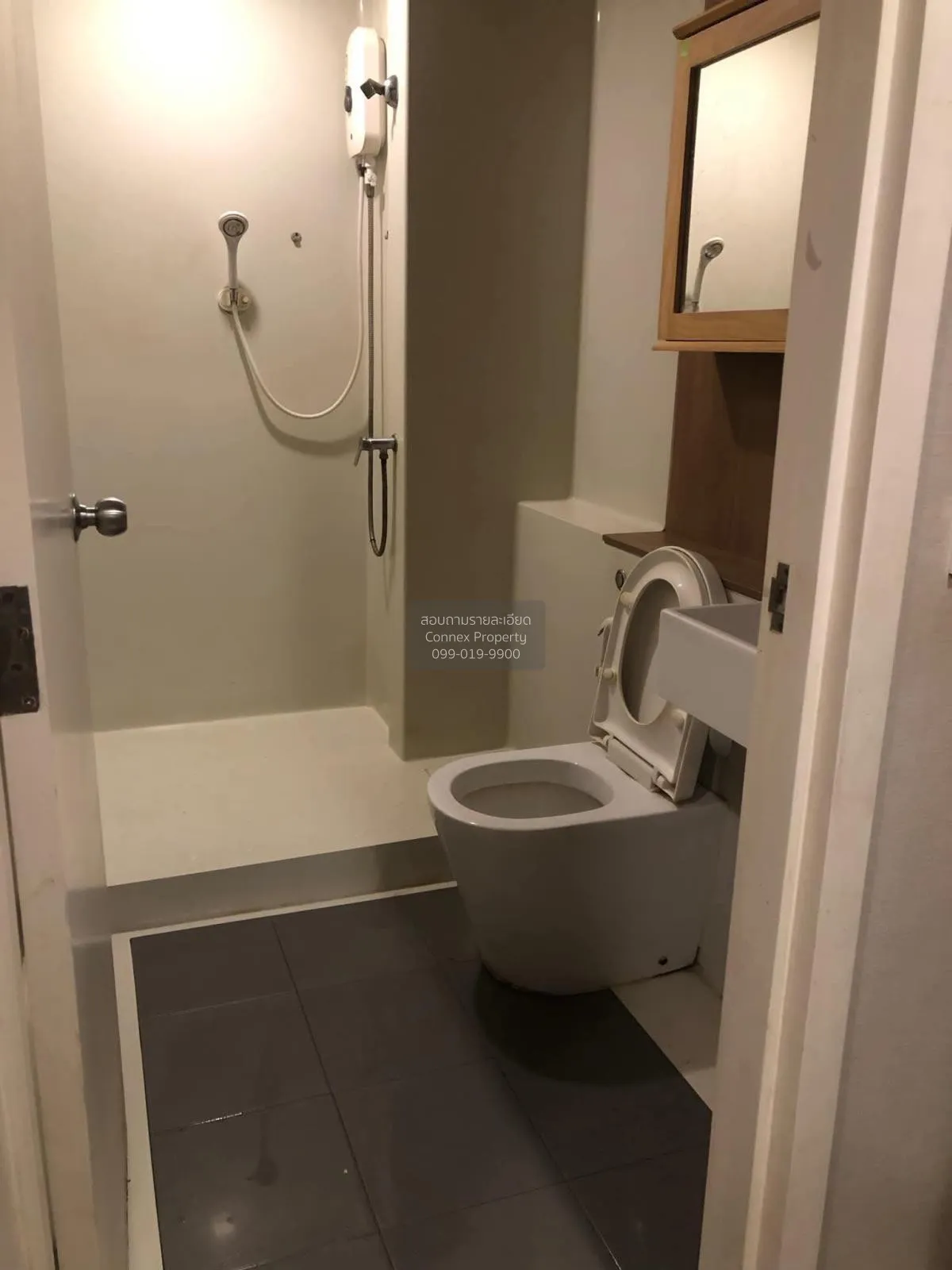 For Rent Condo , Blossom Condo @ Sathorn Charoenrat , BTS-Surasak