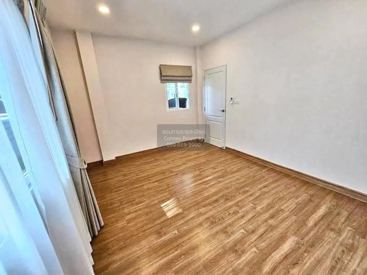 ขายบ้าน  เซนโทร บางนา - วงแหวน ห้องมุม ดอกไม้ เขต ประเวศ กรุงเทพ 