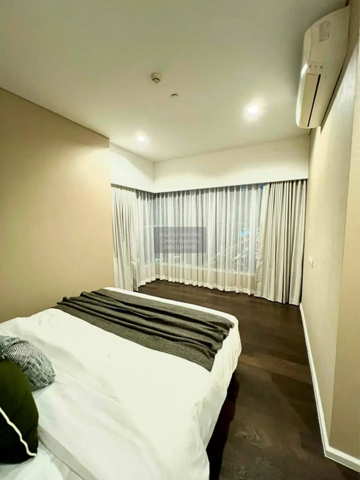 For Rent Condo , The Saint Residences , nice view , high floor , 