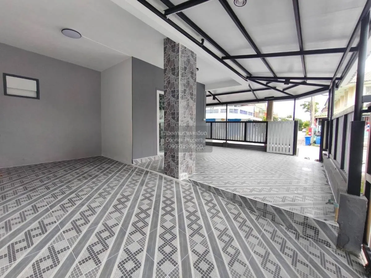 For Sale Townhouse/Townhome  , Baan Pruksa 15 Bangpu , corner uni 4