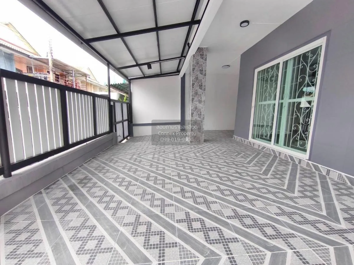 For Sale Townhouse/Townhome  , Baan Pruksa 15 Bangpu , corner uni