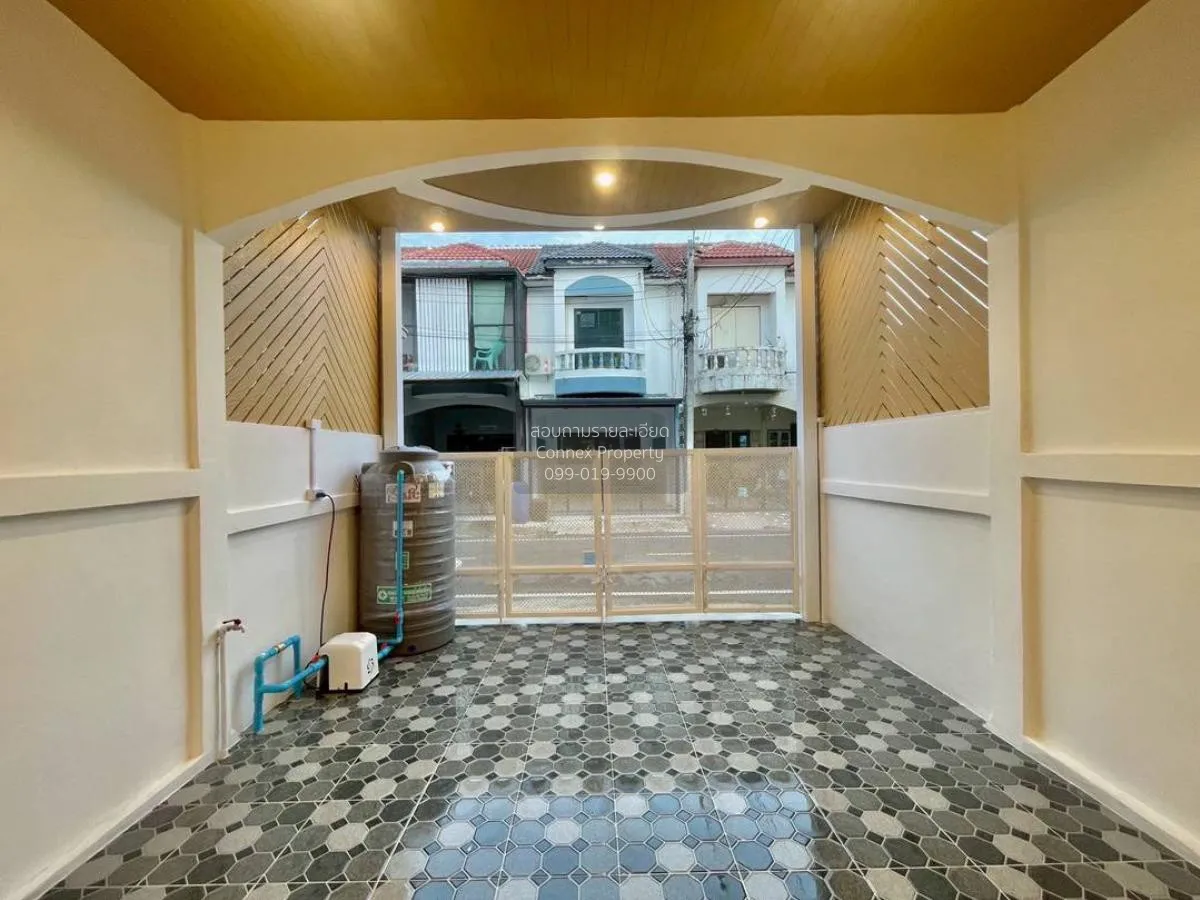 For Sale Townhouse/Townhome  , Baan Buathong 1 , newly renovated  4