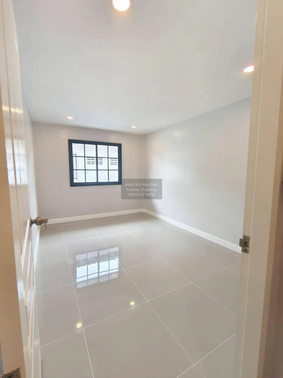 For Sale Townhouse/Townhome  , Por. Pasuk Nives , newly renovated