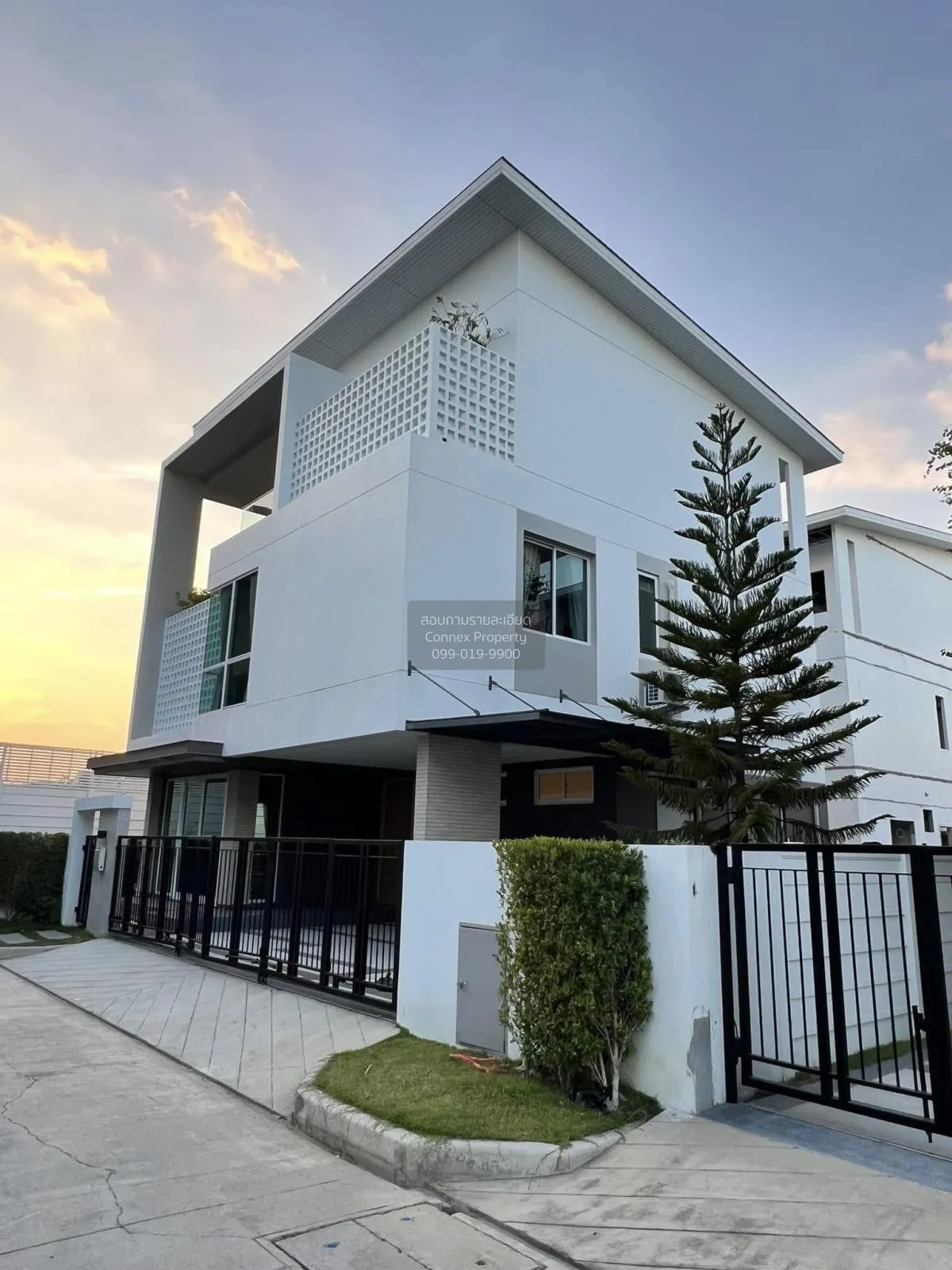 For Sale House , Nirvana ABSOLUTE Krungthep Kreetha , Thap Chang  1