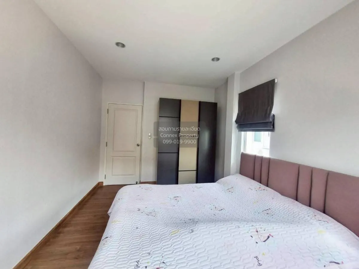 For Sale House , THE CENTRO WATCHARAPOL , wide frontage , O Ngoen