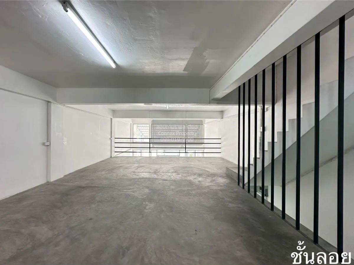 เช่าทาวน์โฮม 5 ชั้น ถนนพระราม 3 บางโพงพาง เขต ยานนาวา กรุงเทพ CX-