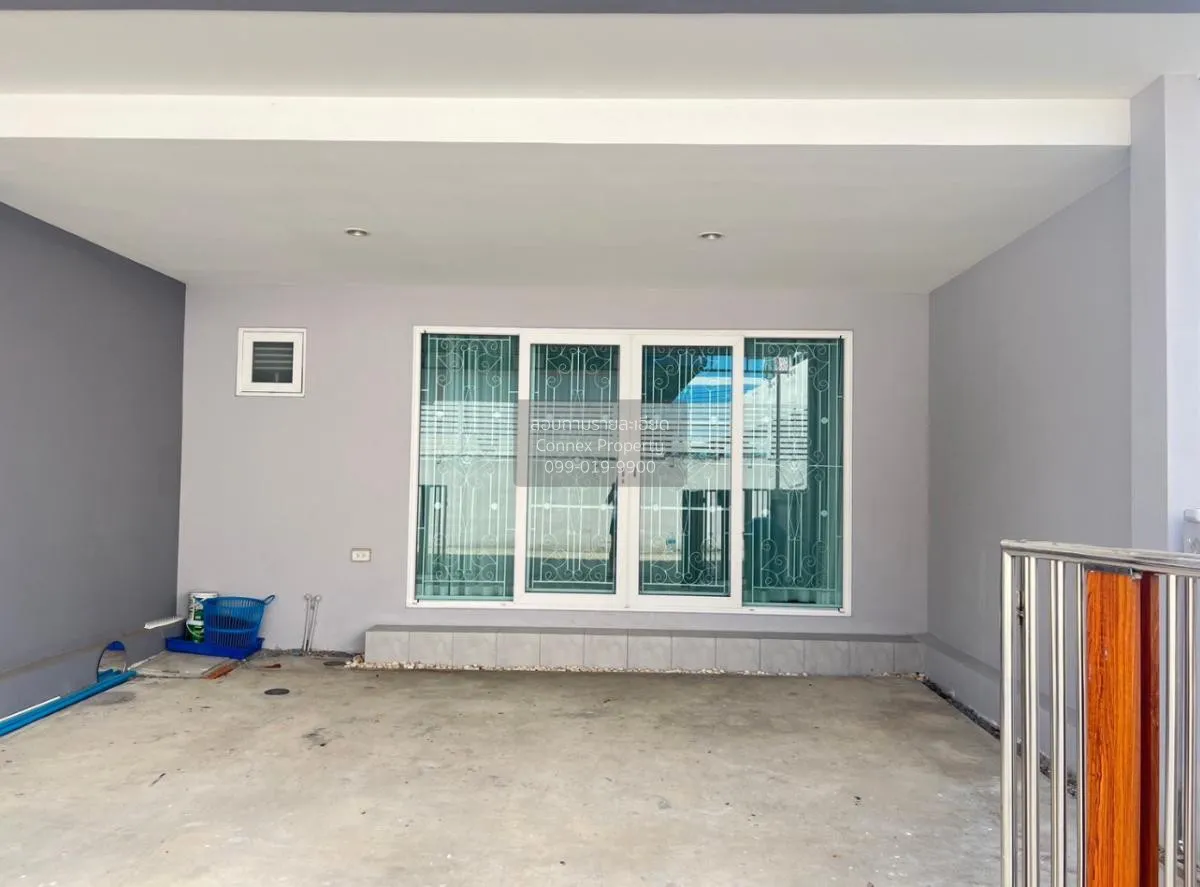 ขายทาวน์โฮม มือสองสภาพมือ1 โครงการ เดอะ กลอเรียส ลาดกระบัง (ลาดกร