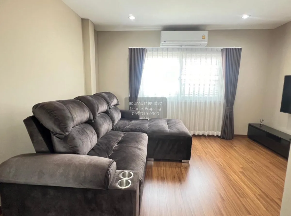 ขายทาวน์โฮม มือสองสภาพมือ1 โครงการ เดอะ กลอเรียส ลาดกระบัง (ลาดกร