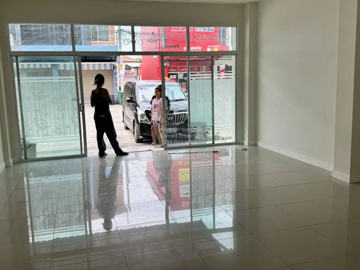 For Sale Commercial Building , I Leaf Town Lumlukka Klong 3 , cor