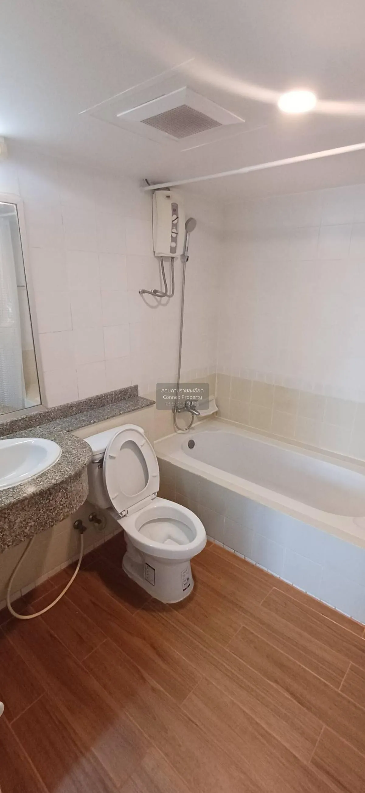 For Rent Condo , Navin Court , BTS-Phloen Chit , Lumpini , Pathum 4