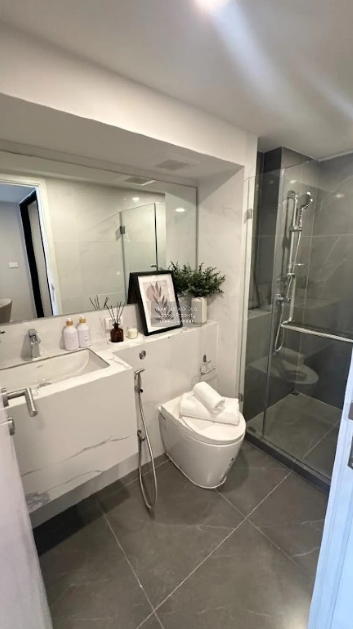 ขายคอนโด  ออริจิ้น ปลั๊ก แอนด์ เพลย์ รามคำแหง ทริปเปิ้ล สเตชั่น ห