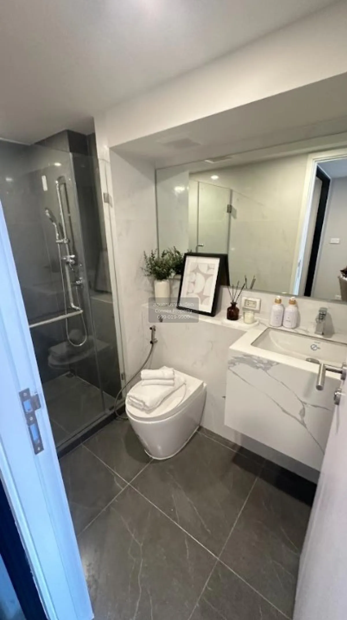 ขายคอนโด  ออริจิ้น ปลั๊ก แอนด์ เพลย์ รามคำแหง ทริปเปิ้ล สเตชั่น ห