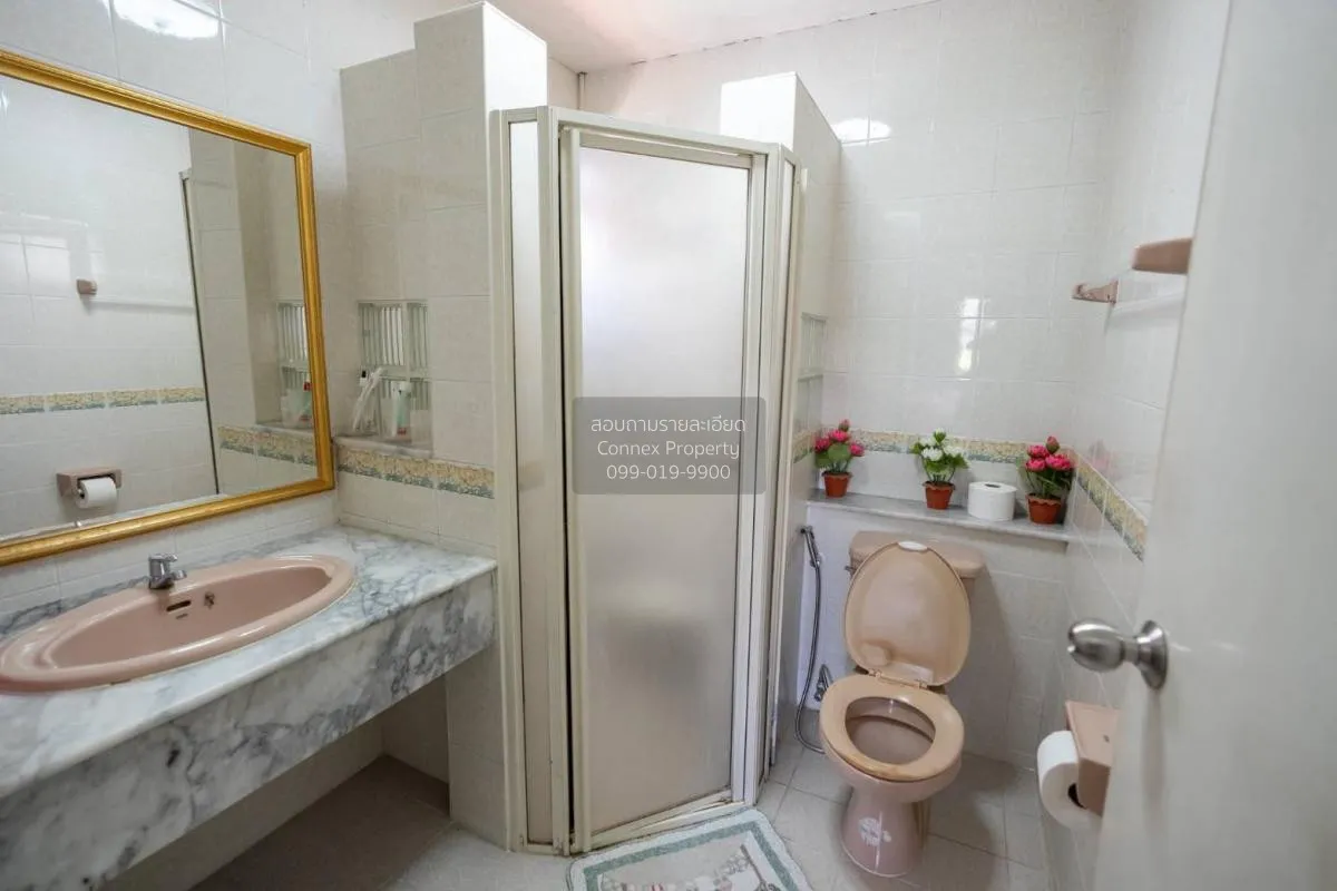 For Sale House , Arena Park Chuan Chuen City , wide frontage , Th