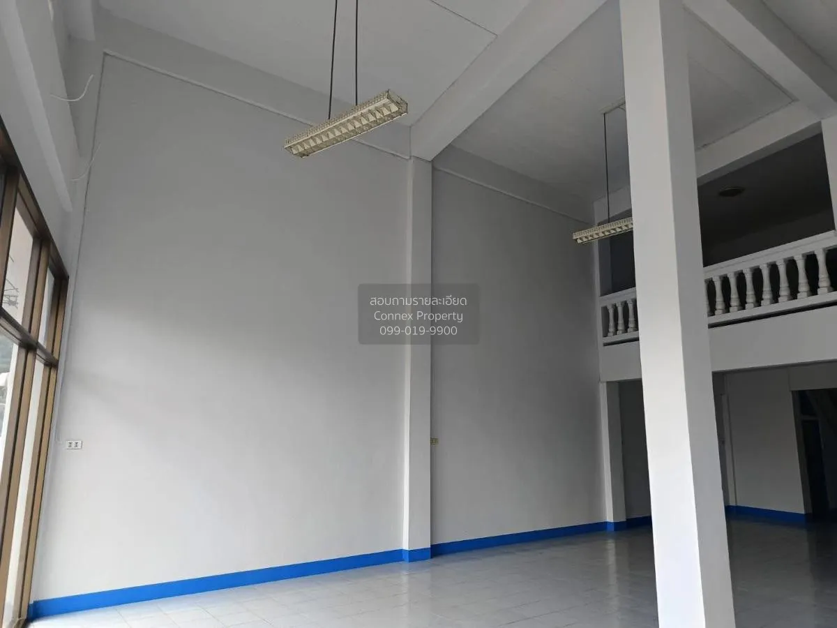 เช่าอาคารพาณิชย์ 2 คูหา 3 ชั้น  34 ตรว. ธาตุนาเวง เมืองสกลนคร สกล 2