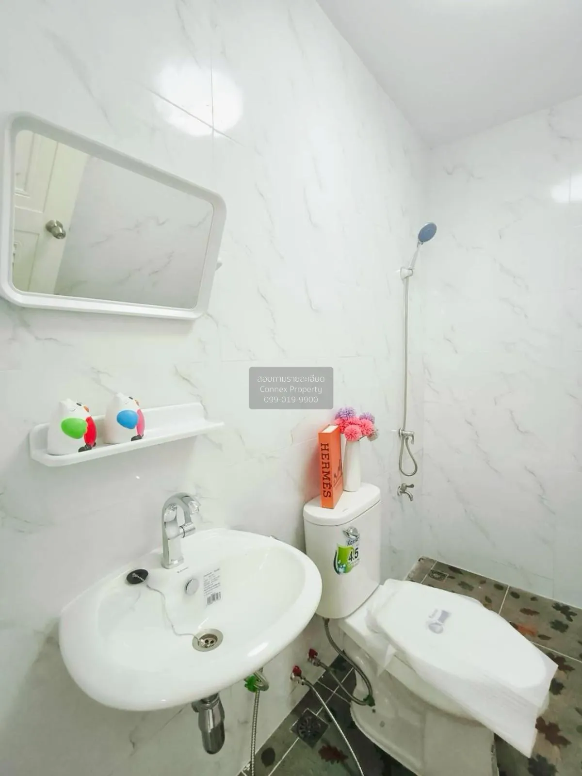 ขายทาวน์เฮ้าส์/ทาวน์โฮม  อาร์เค พาร์ค รามอินทรา-ซาฟารี ห้องมุม รี