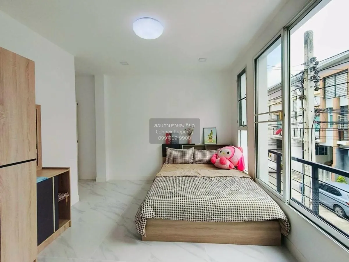 ขายทาวน์เฮ้าส์/ทาวน์โฮม  อาร์เค พาร์ค รามอินทรา-ซาฟารี ห้องมุม รี