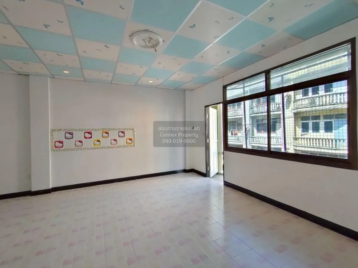 For Sale Commercial building, 2 units, 18 sq m, Khlong 1, Pathum 