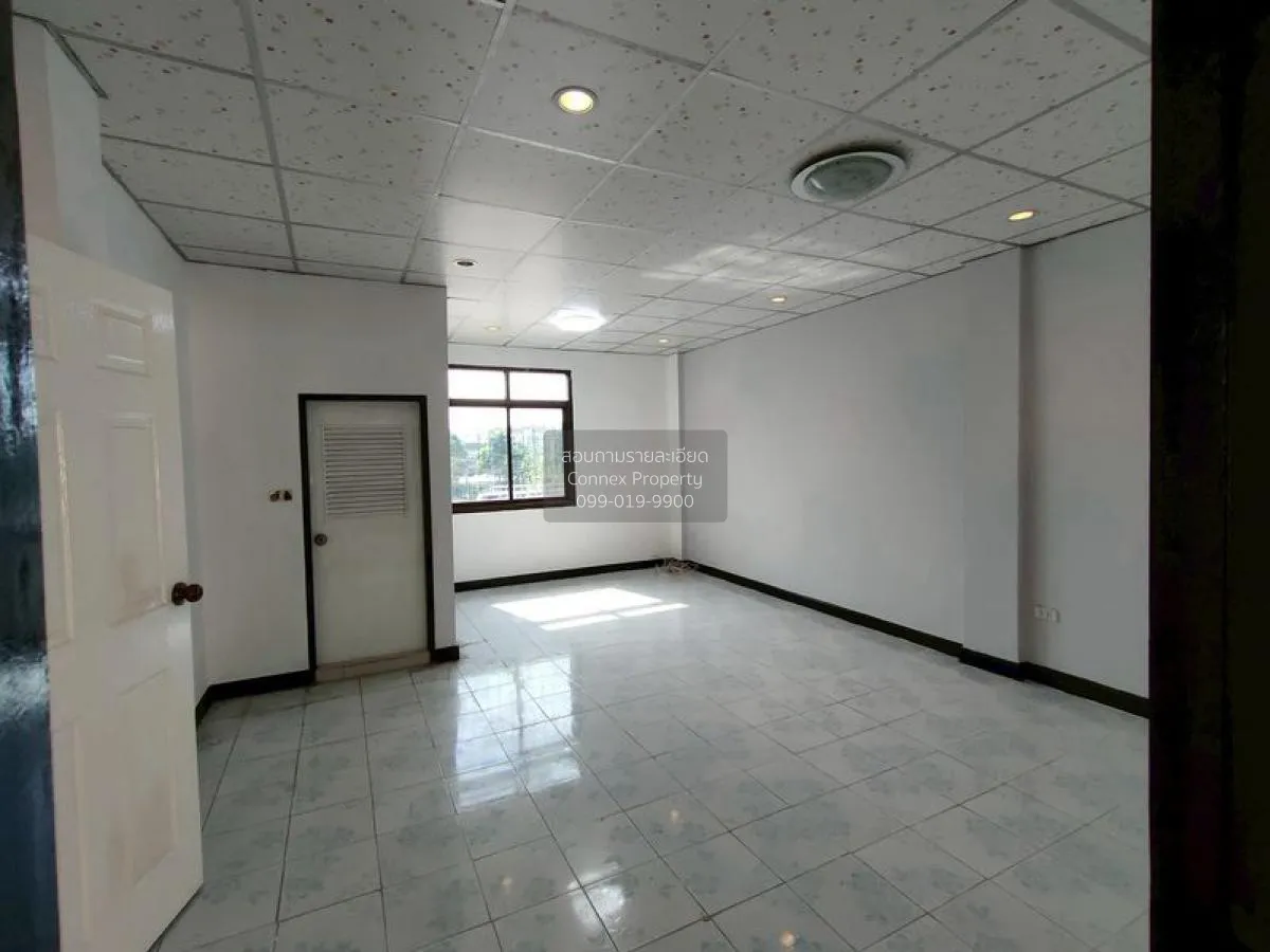 For Sale Commercial building, 2 units, 18 sq m, Khlong 1, Pathum 