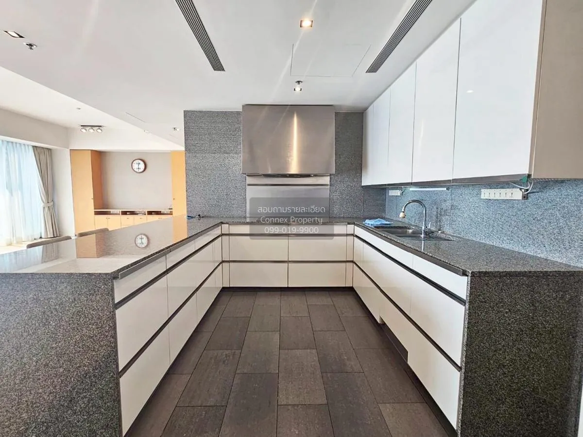 For Rent Condo , The Met , nice view , high floor , corner unit , 3