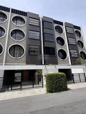 ขายทาวน์เฮ้าส์/ทาวน์โฮม  โนเบิล เคิร์ฟ เอกมัย - รามอินทรา MRT-ลาดพร้าว 71 (สายสีเหลือง) ลาดพร้าว เขต ลาดพร้าว กรุงเทพ CX-131012