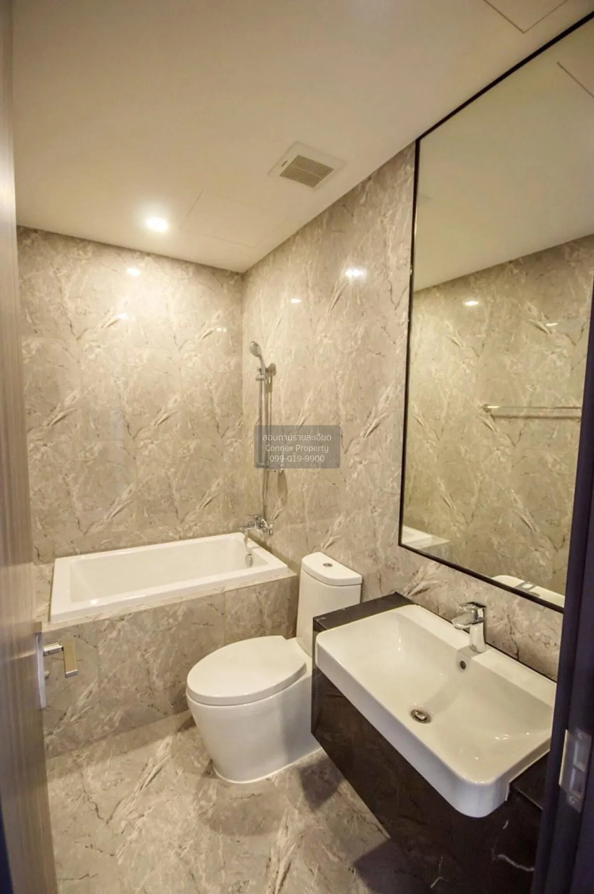 เช่าคอนโด  แอชตัน อโศก BTS-อโศก คลองเตยเหนือ เขต วัฒนา กรุงเทพ CX