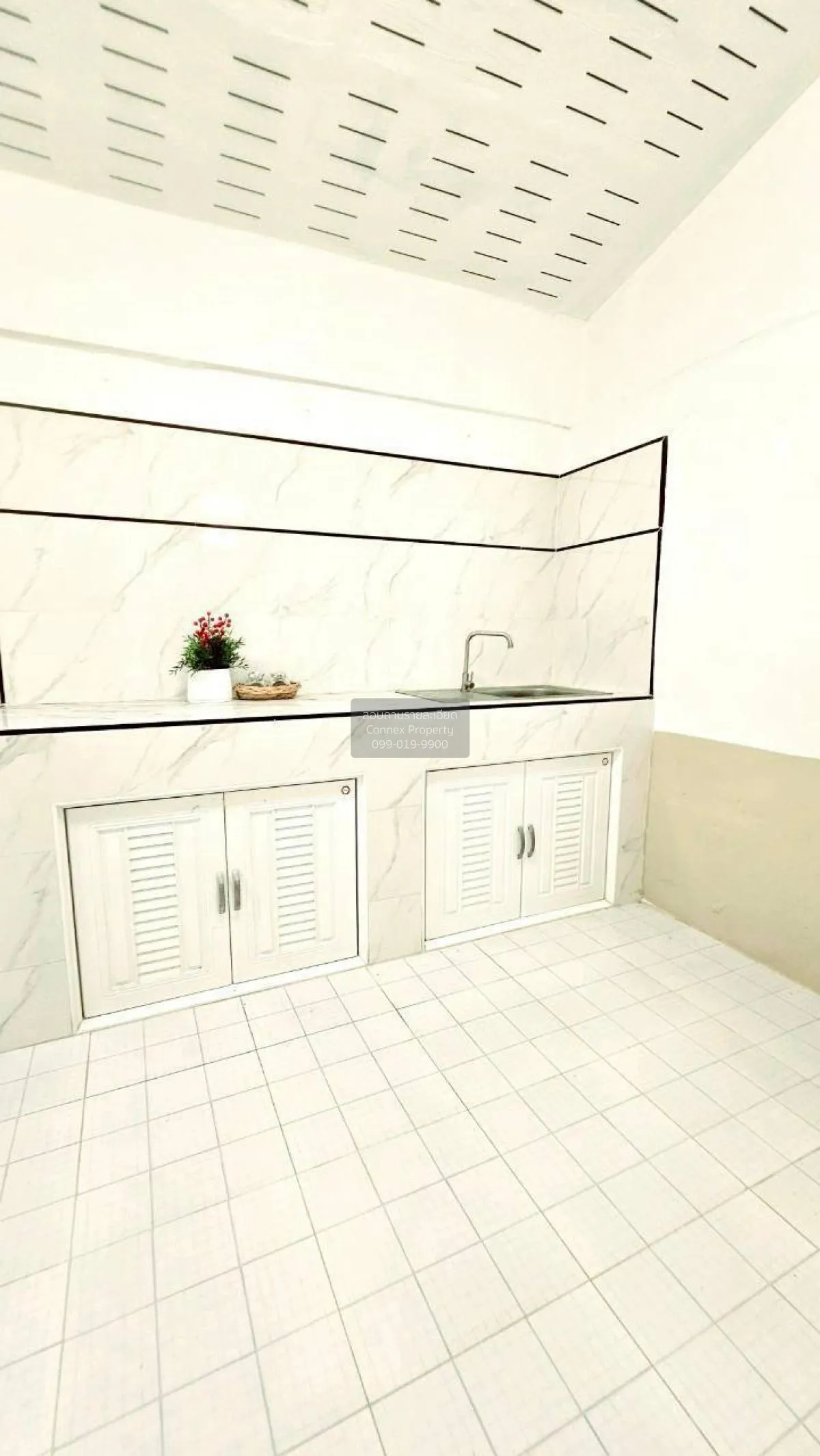 ขายบ้าน  หมู่บ้านฉัตรหลวง ราษฎร์อุทิศ 54 MRT-มีนบุร แสนแสบ เขต มี