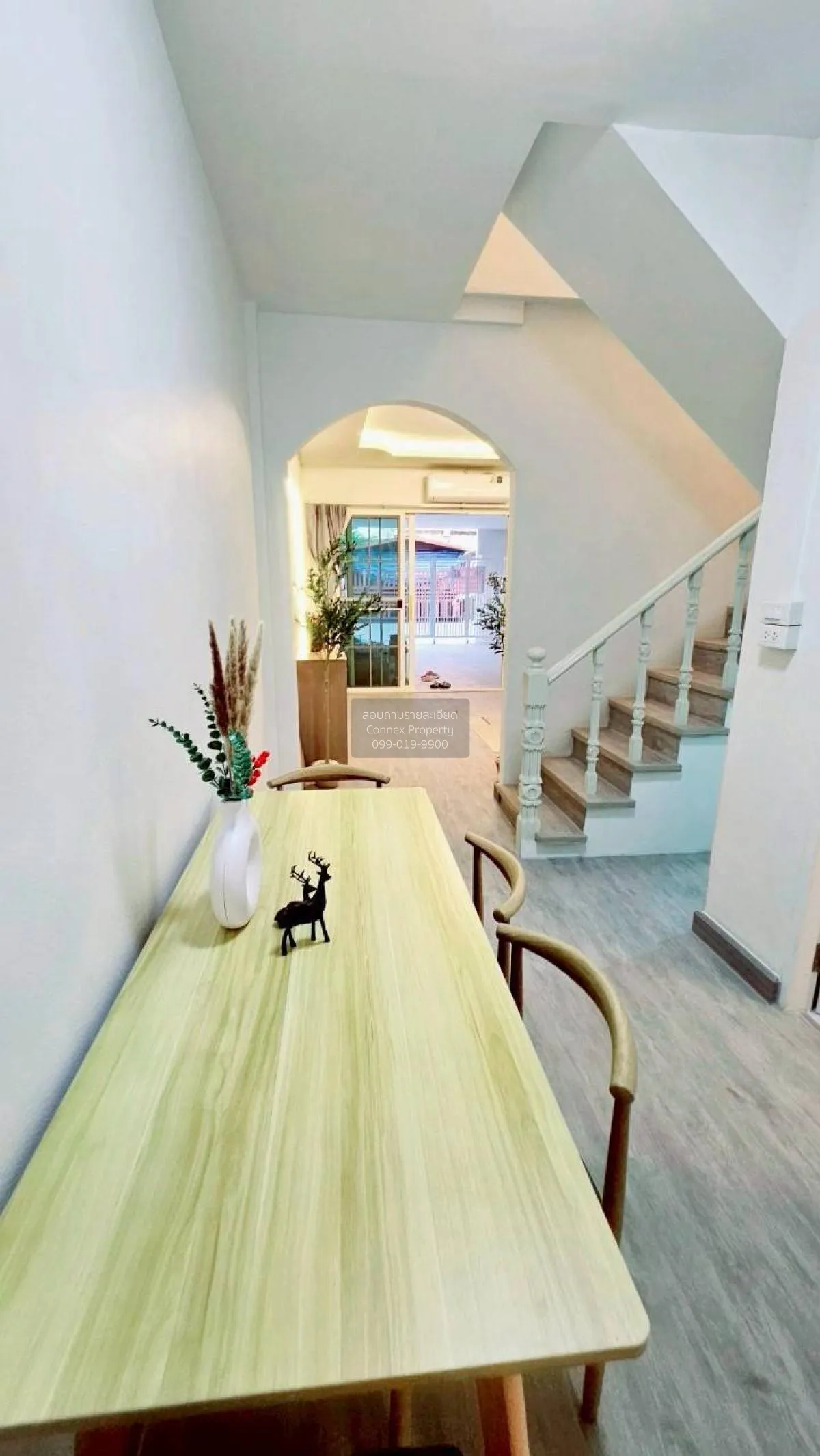 ขายบ้าน  หมู่บ้านฉัตรหลวง ราษฎร์อุทิศ 54 MRT-มีนบุร แสนแสบ เขต มี 3