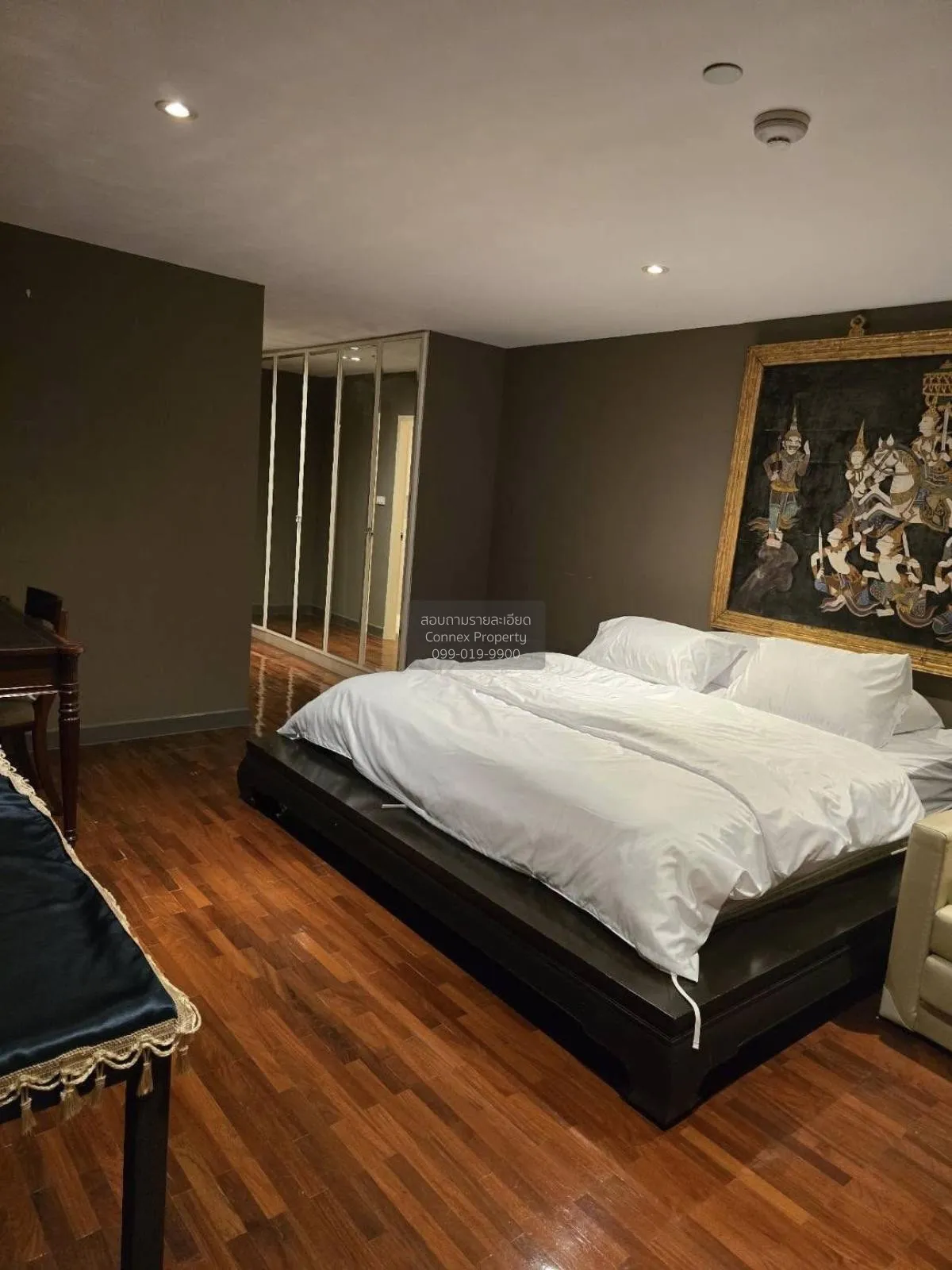 For Rent Condo , State Tower , BTS-Saphan Taksin , Silom , Bang R