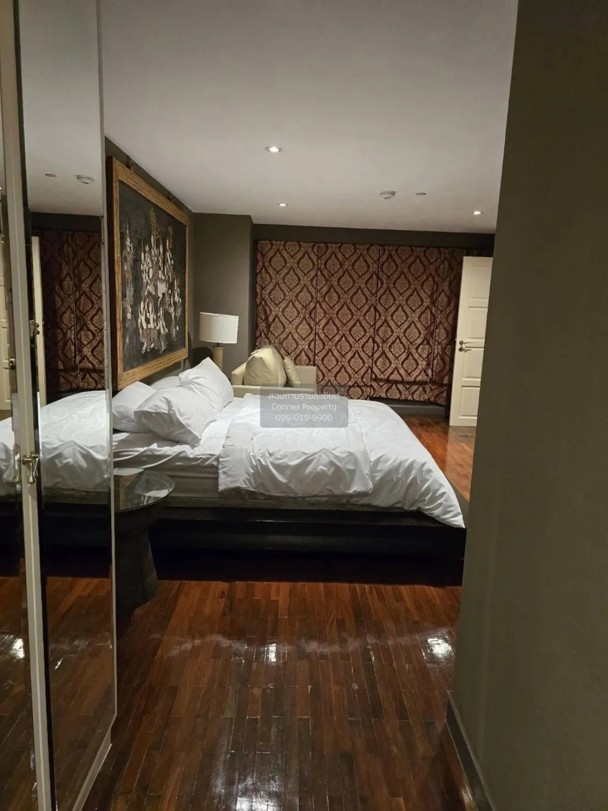 For Rent Condo , State Tower , BTS-Saphan Taksin , Silom , Bang R