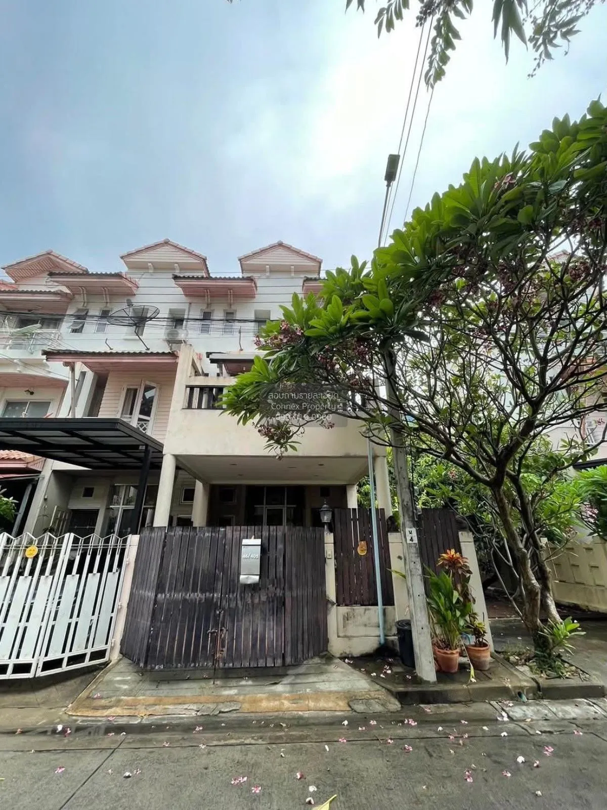 For Sale Townhouse/Townhome  , Baanrimsuan Donmueang , corner uni 1