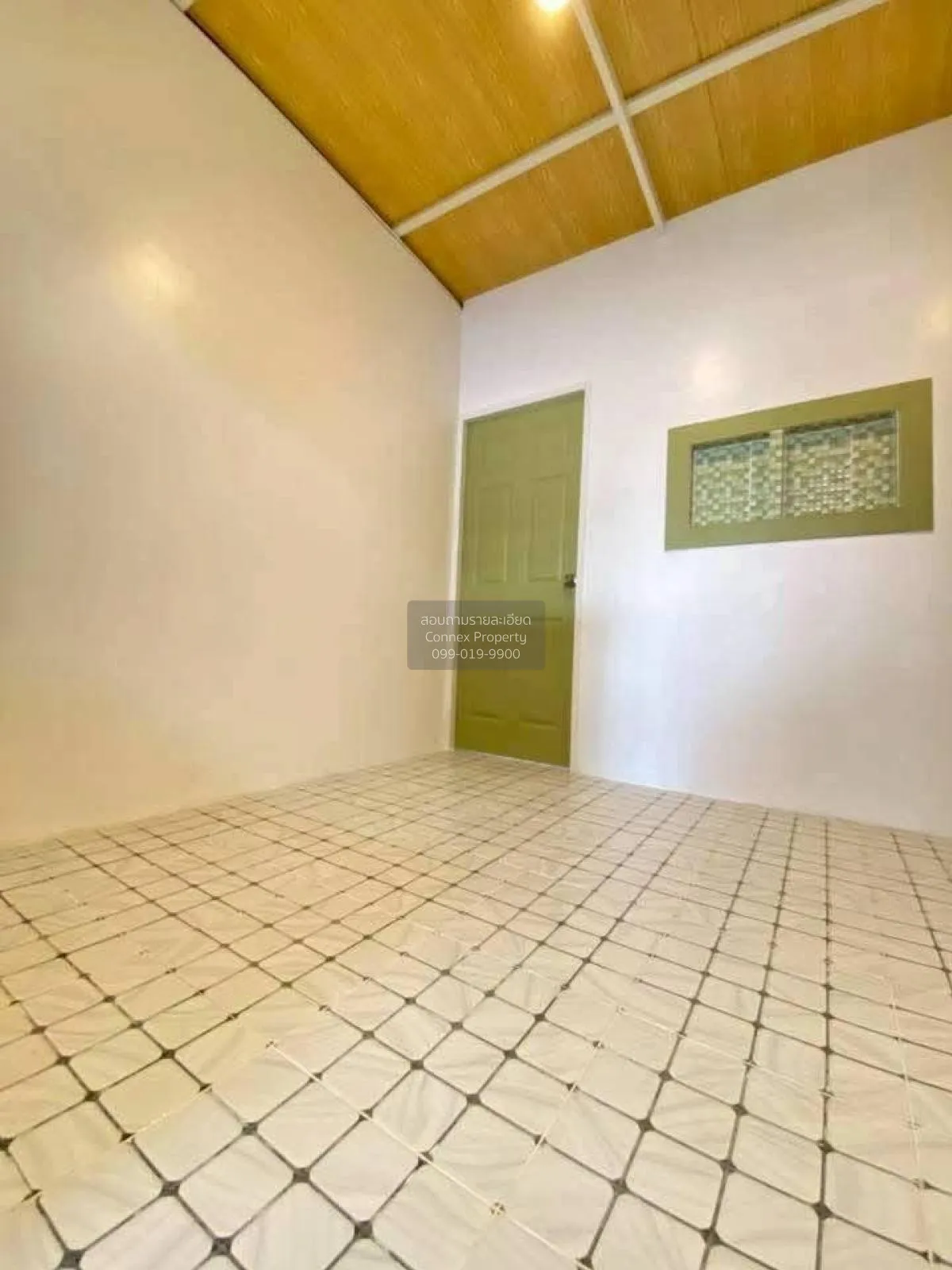 For Sale Townhouse/Townhome  , Baan Piya Wararom 3  , newly renov