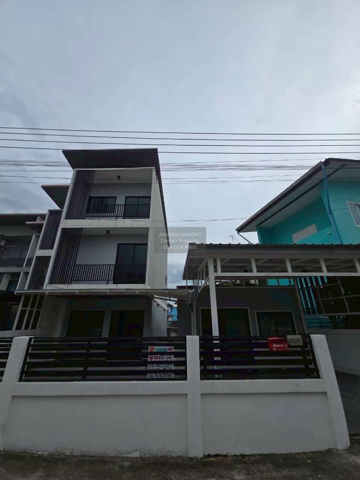 For Sale Townhome 3-storey with single-storey building , Khlong K 2