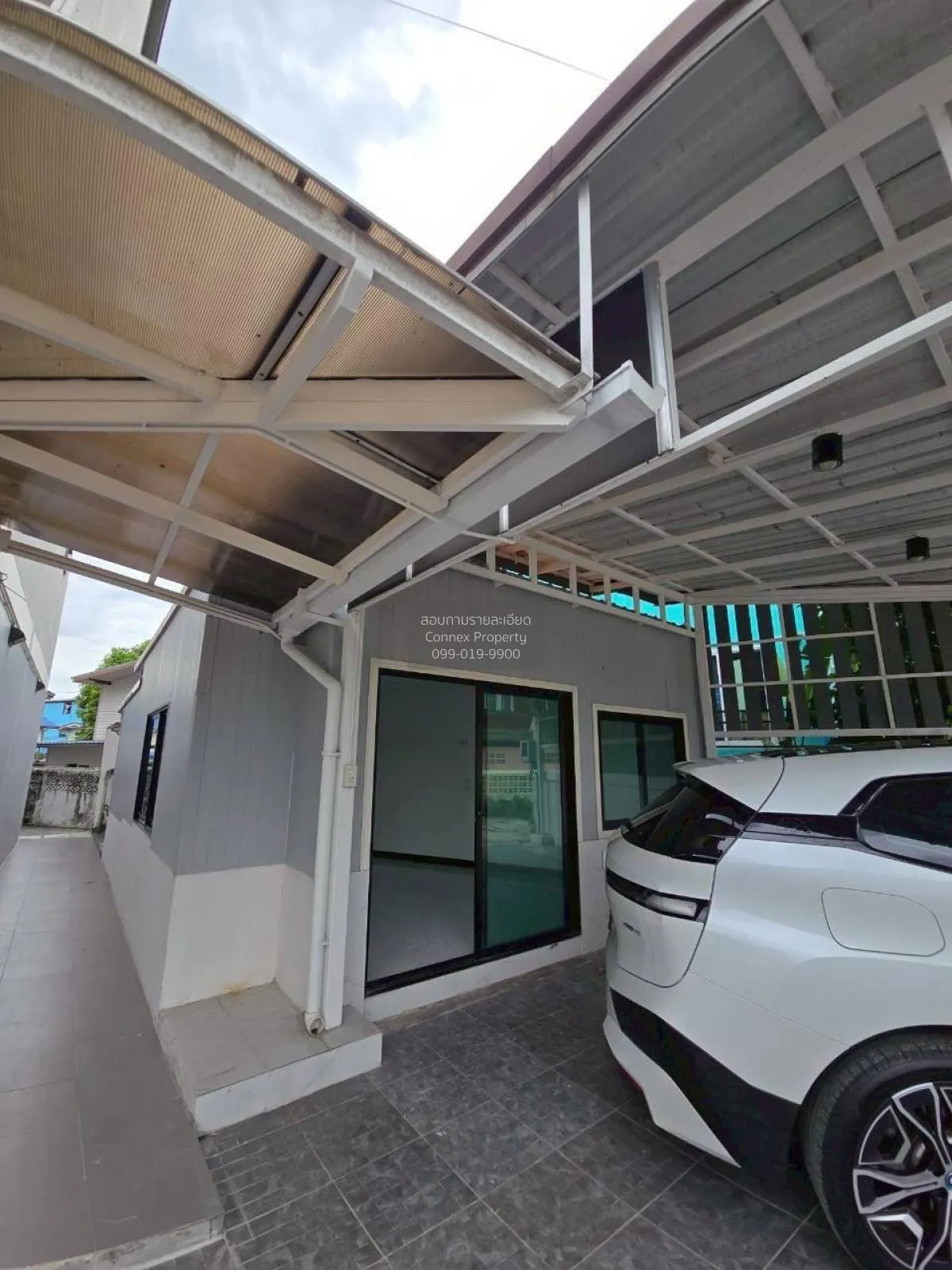 For Sale Townhome 3-storey with single-storey building , Khlong K